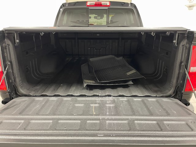Used 2021 Chevrolet Colorado Z71 w/ Z71 Midnight Edition AWD/4WD image 24