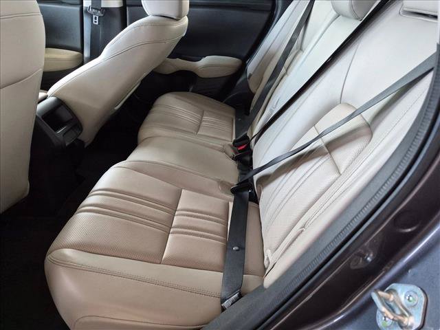 Used 2025 Honda HR-V EX-L image 17