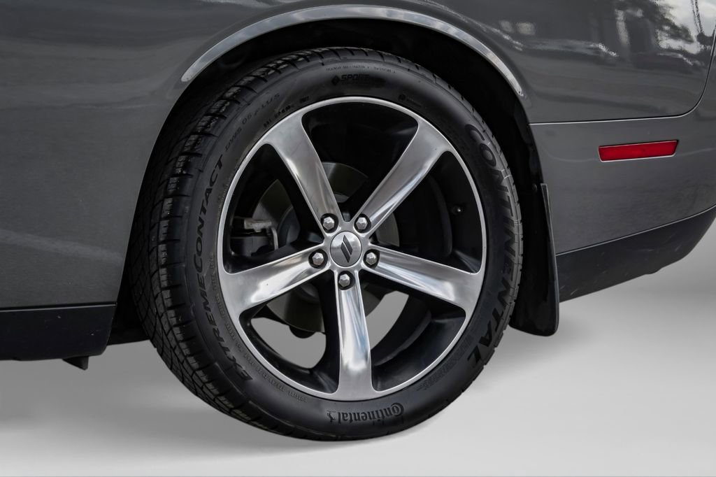 Used 2018 Dodge Challenger R/T image 57