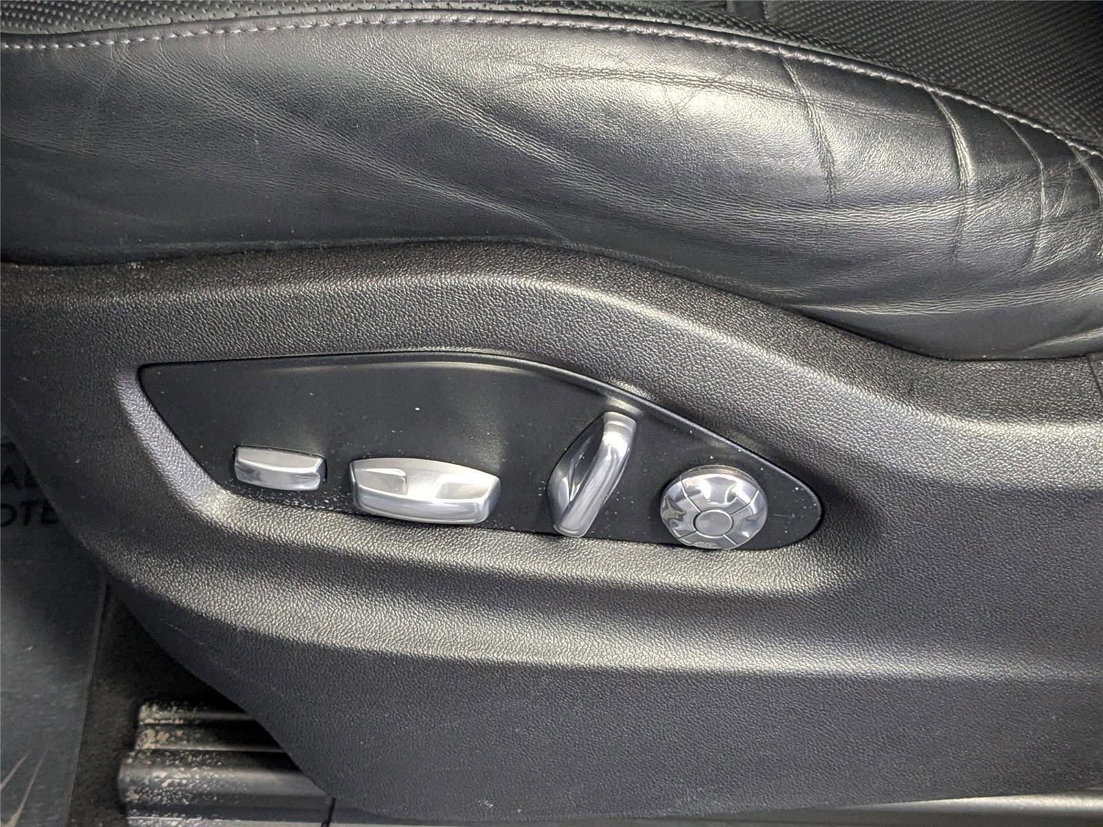 Used 2021 Porsche Cayenne image 10