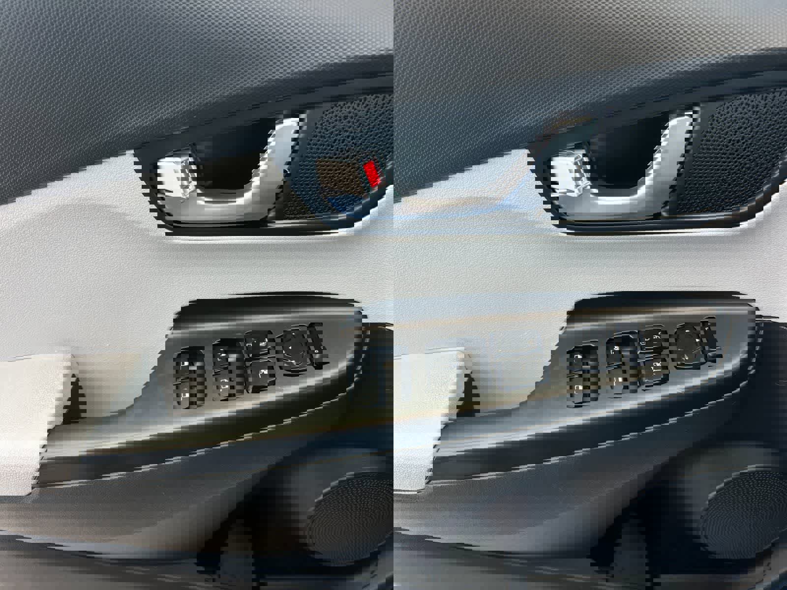 Used 2022 Hyundai Kona SEL image 13