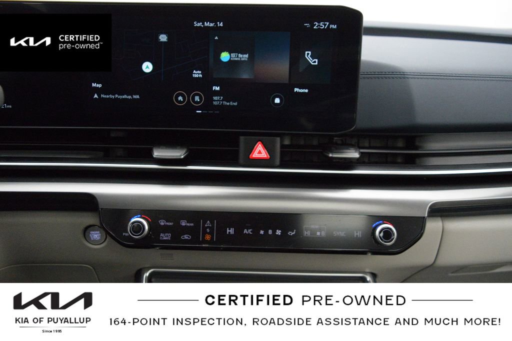 Used 2025 Kia Carnival SX w/ SX Dark Edition Package image 22