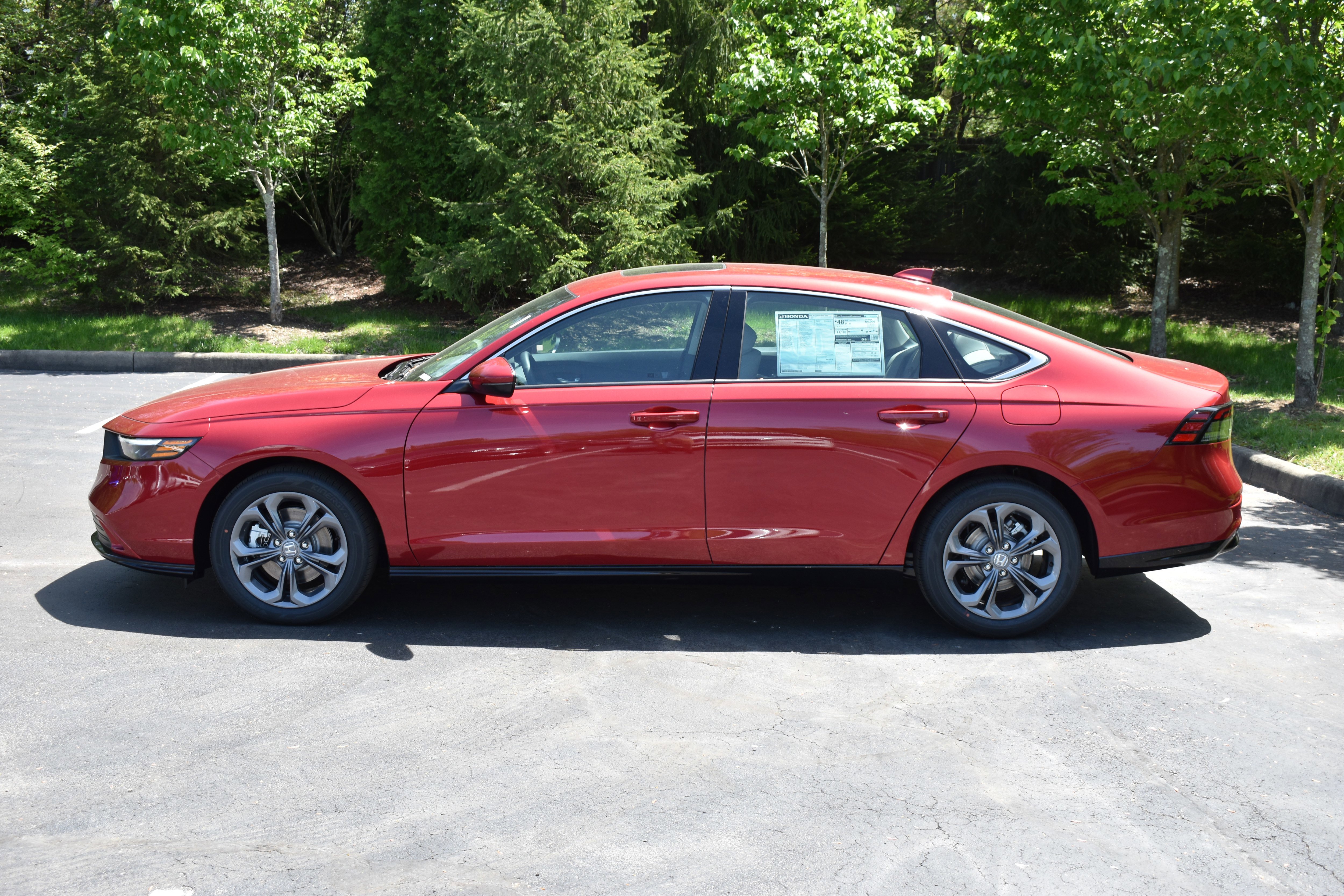 New 2025 Honda Accord EX-L image 4