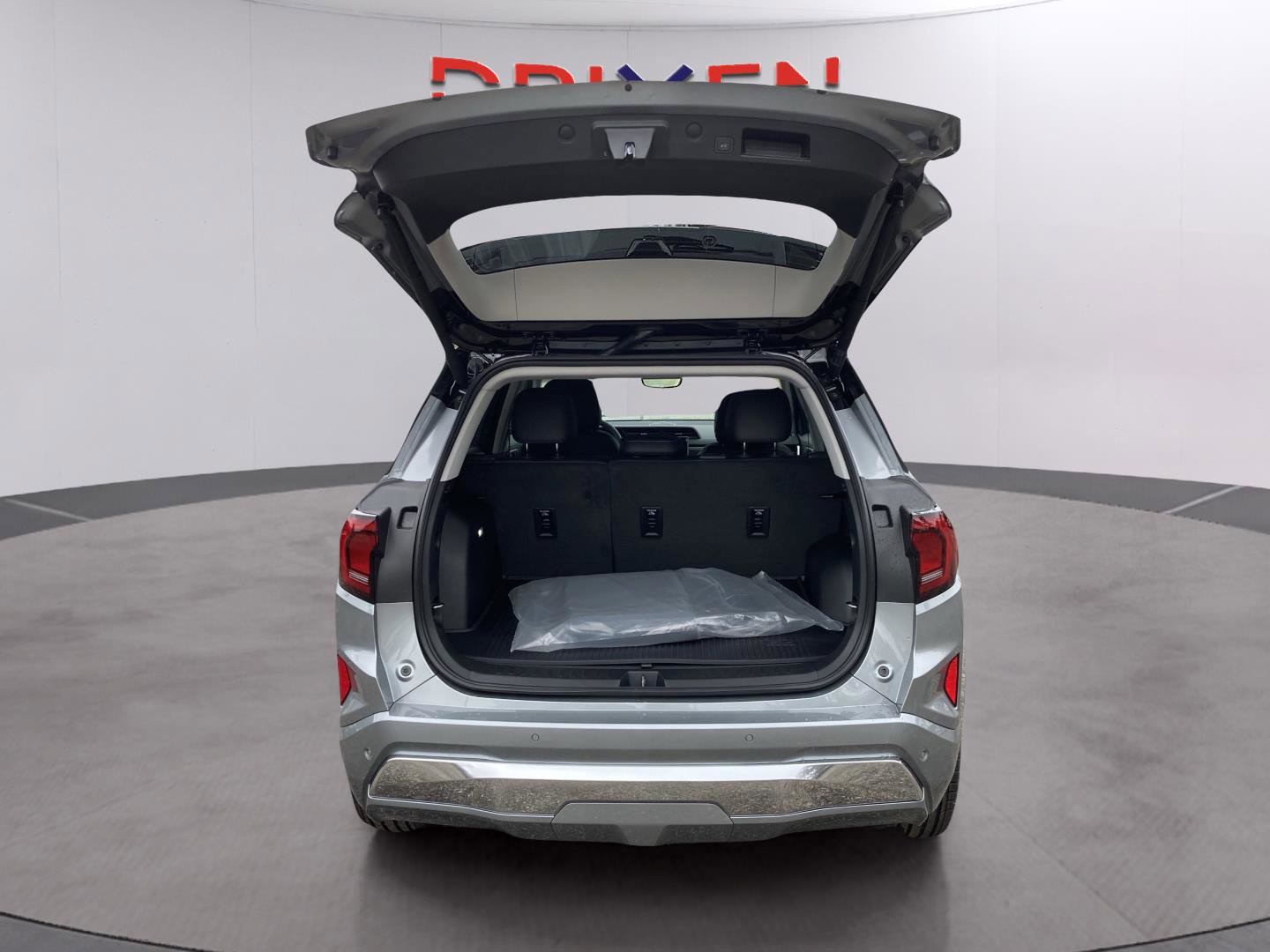 New 2026 GMC Terrain Denali w/ LPO, Floor Liner Package image 13