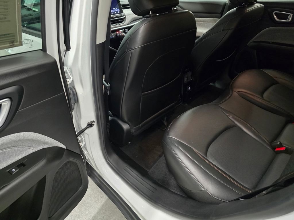 Certified 2022 Jeep Compass Latitude image 27