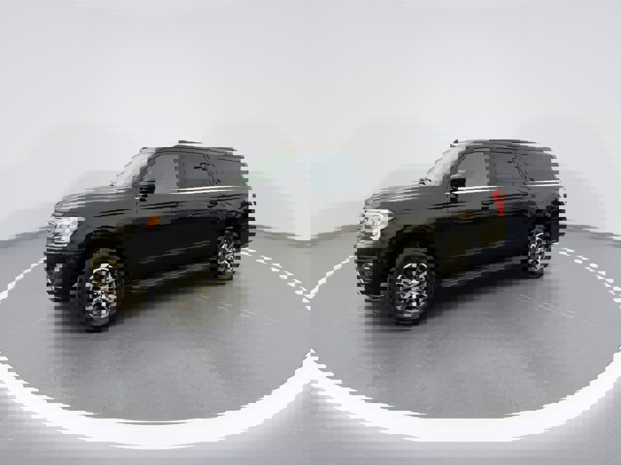 Used 2021 Ford Expedition Max XLT image 9