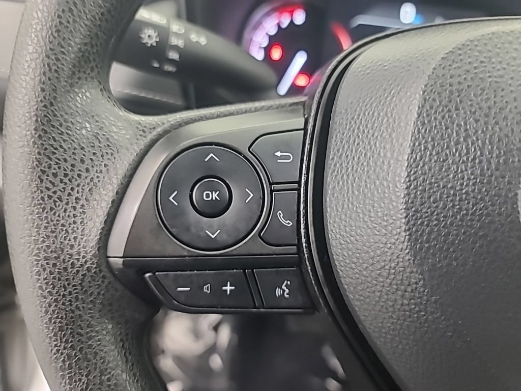 Used 2025 Toyota RAV4 LE FWD image 30