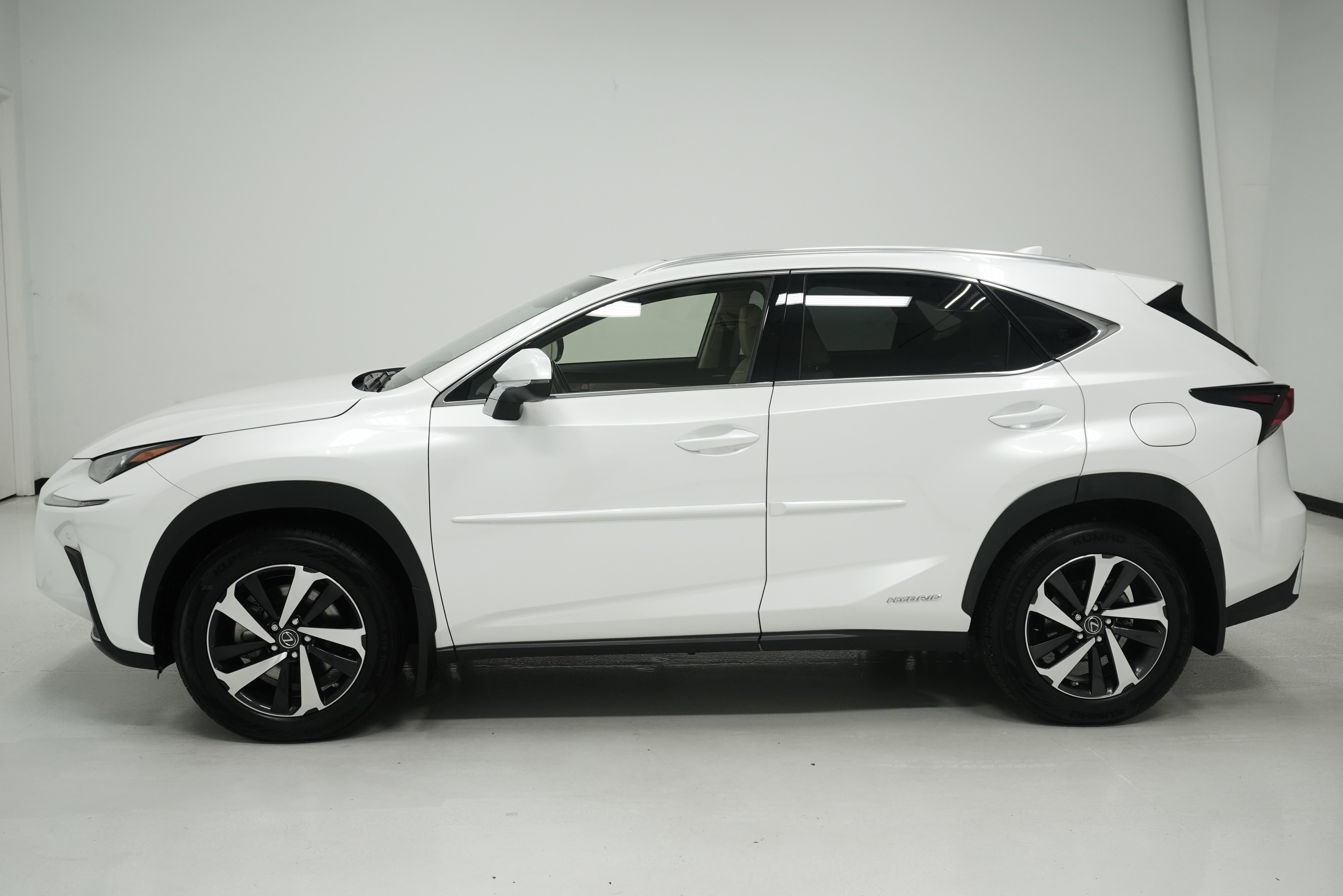 Used 2019 Lexus NX 300h AWD w/ Premium Package image 7