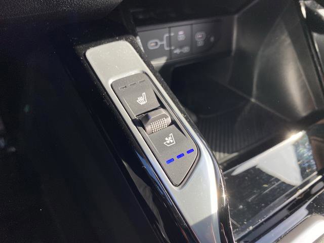 Certified 2024 Kia Sorento SX Prestige image 8