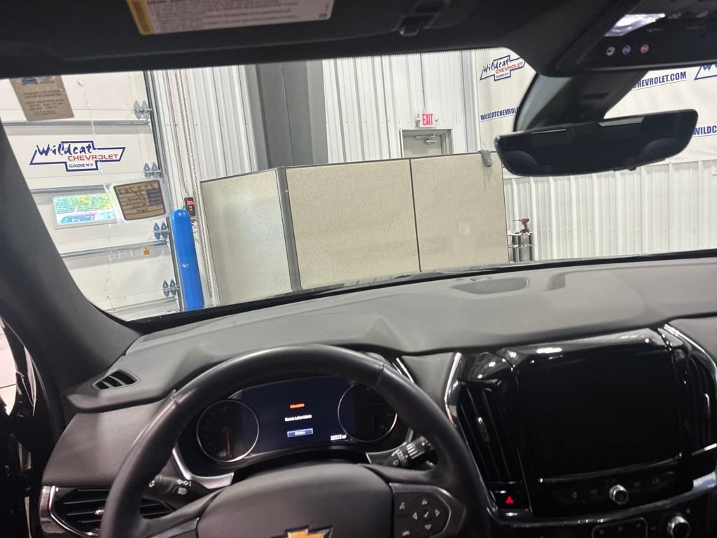Used 2023 Chevrolet Traverse High Country w/ LPO, Floor Liner Package AWD/4WD image 2