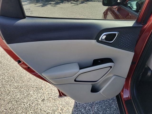 Used 2021 Kia Soul S image 27