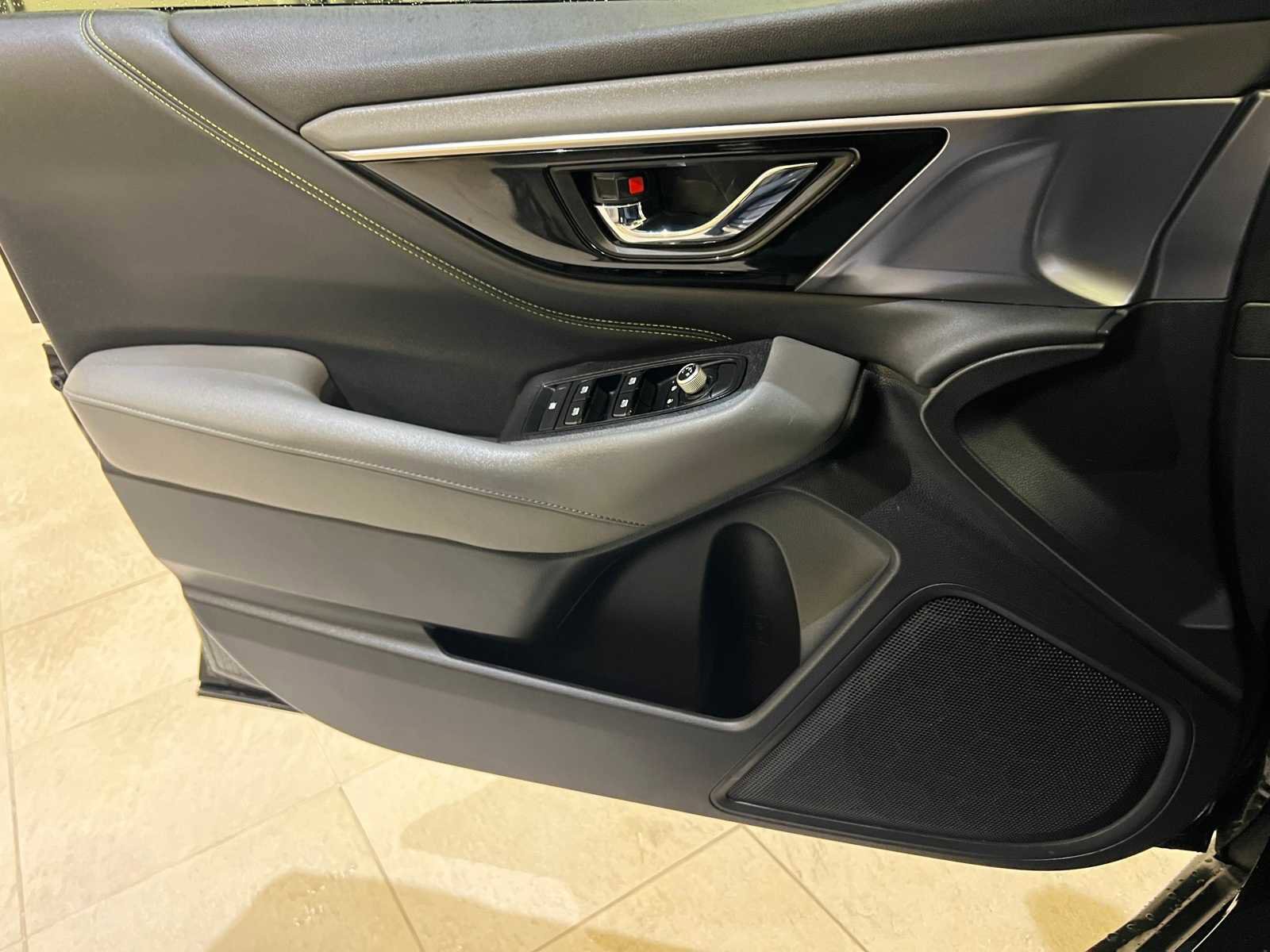 Used 2023 Subaru Outback Onyx Edition image 18