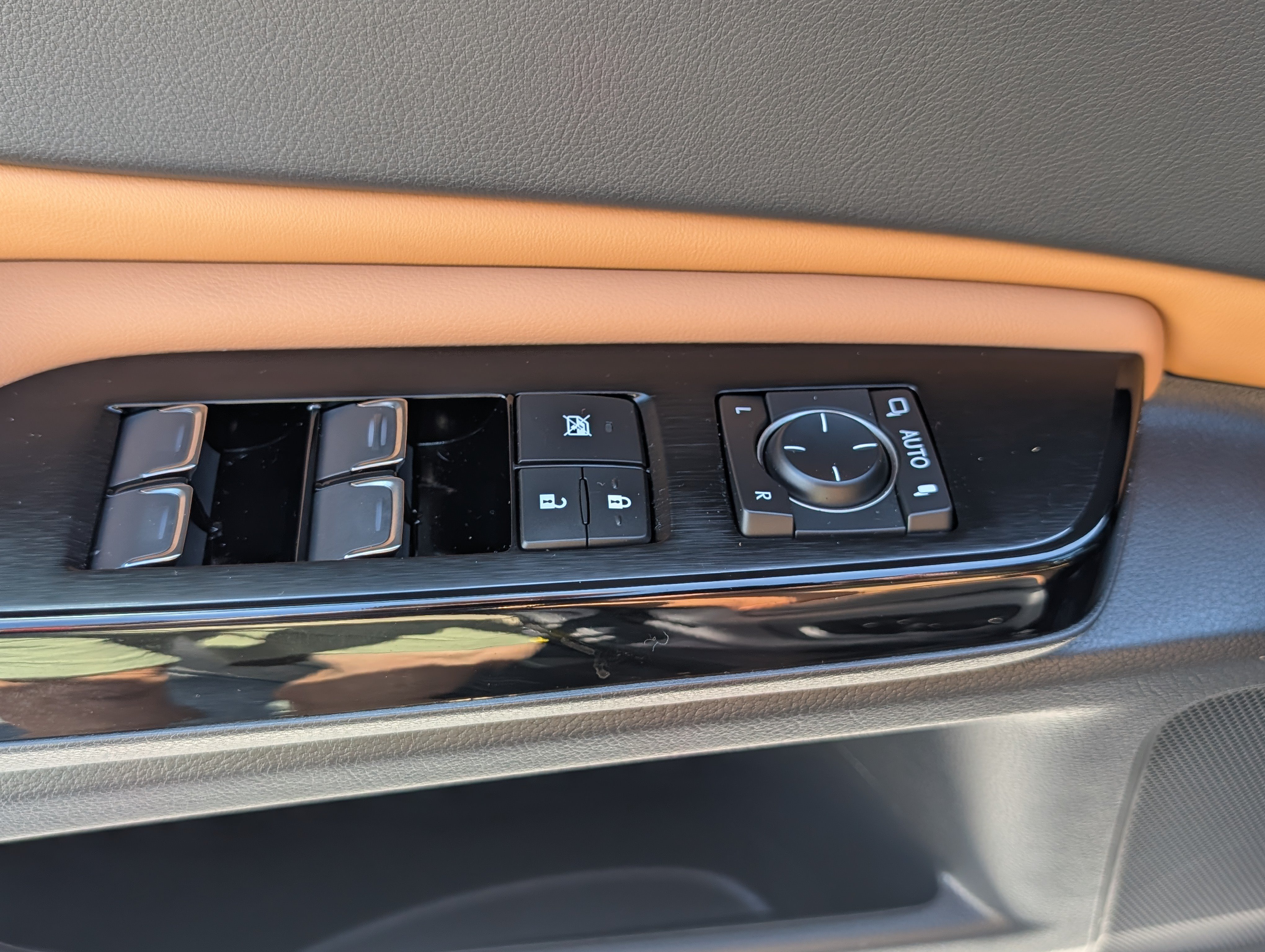 Certified 2024 Lexus ES 350 w/ Premium Package FWD image 19