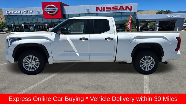 Used 2022 Toyota Tundra SR5 w/ SR5 Convenience Package AWD/4WD image 6