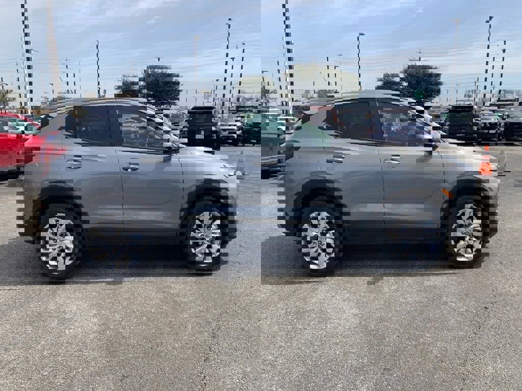 Used 2025 Buick Encore GX Preferred image 4