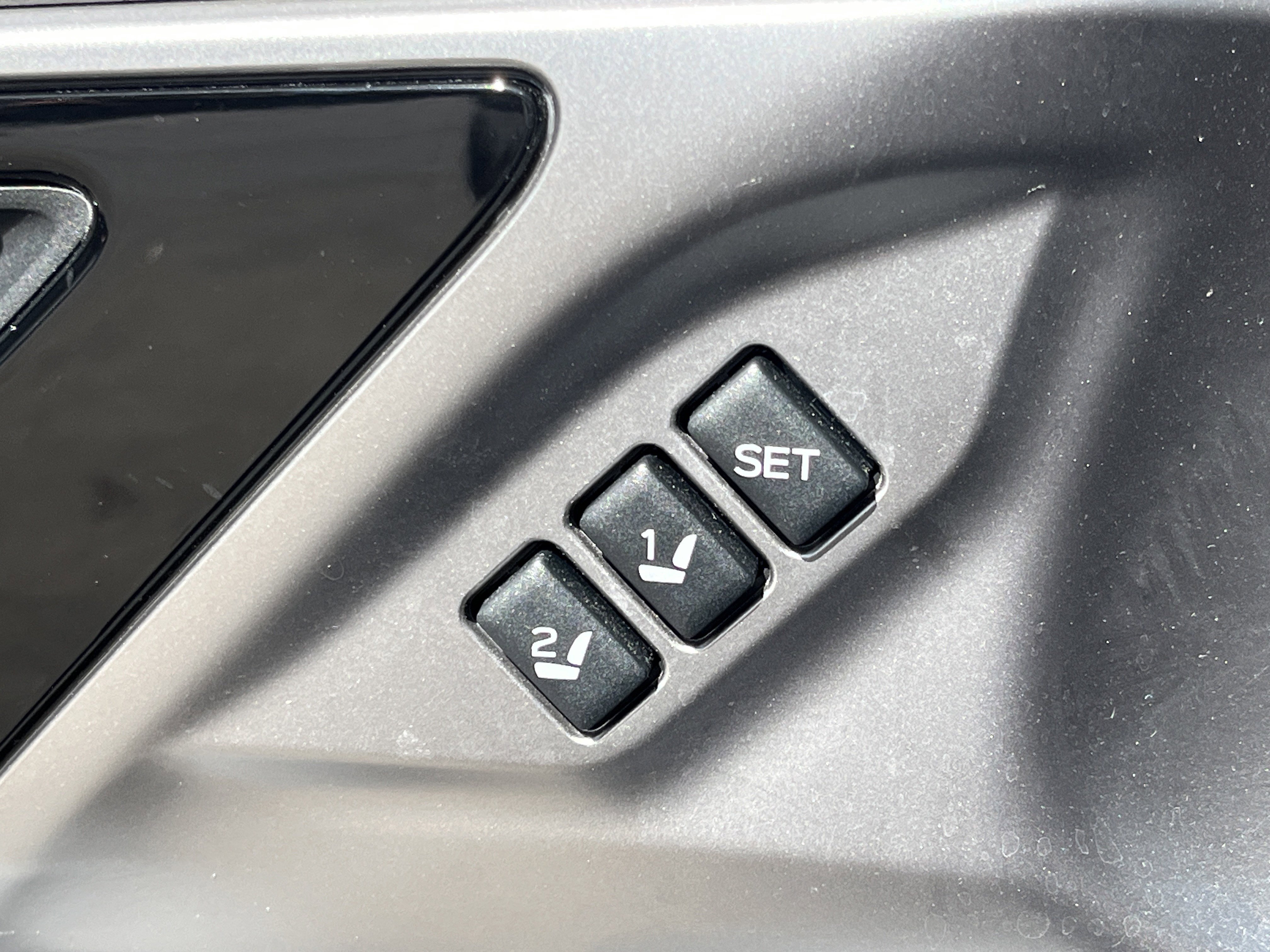 Used 2022 Subaru Outback Limited image 17