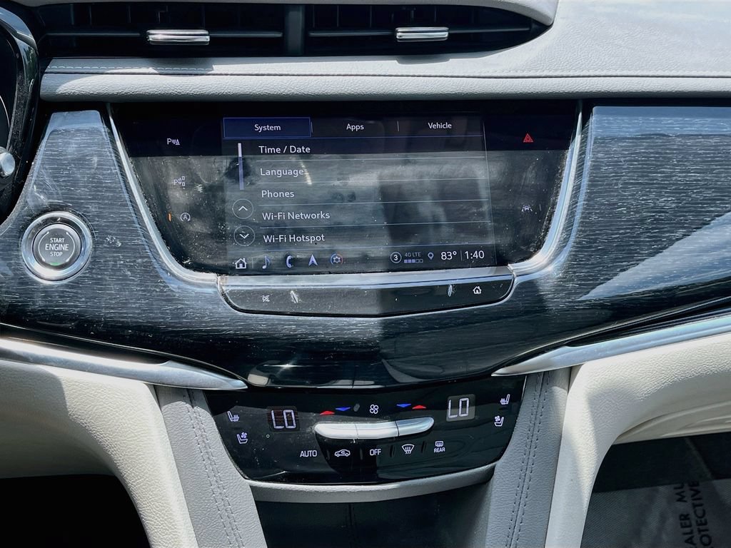 Used 2025 Cadillac XT6 Premium Luxury w/ Technology Package FWD image 15