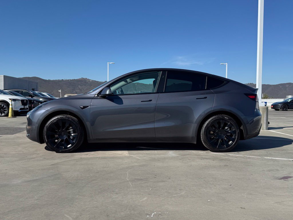 Used 2023 Tesla Model Y Long Range AWD/4WD image 8