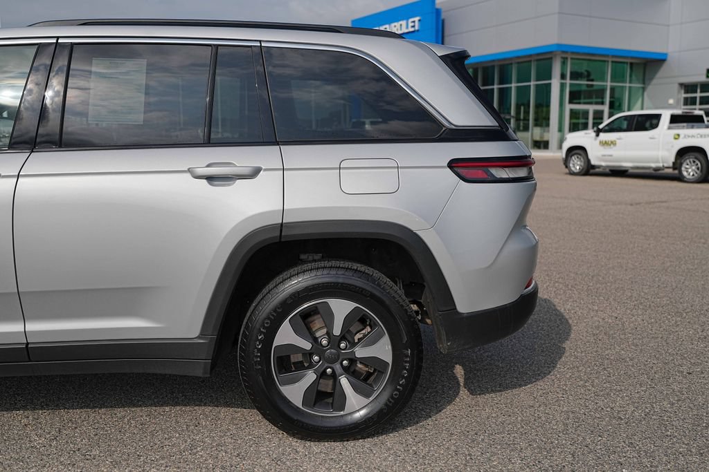 Used 2024 Jeep Grand Cherokee Limited 4xe AWD/4WD image 12