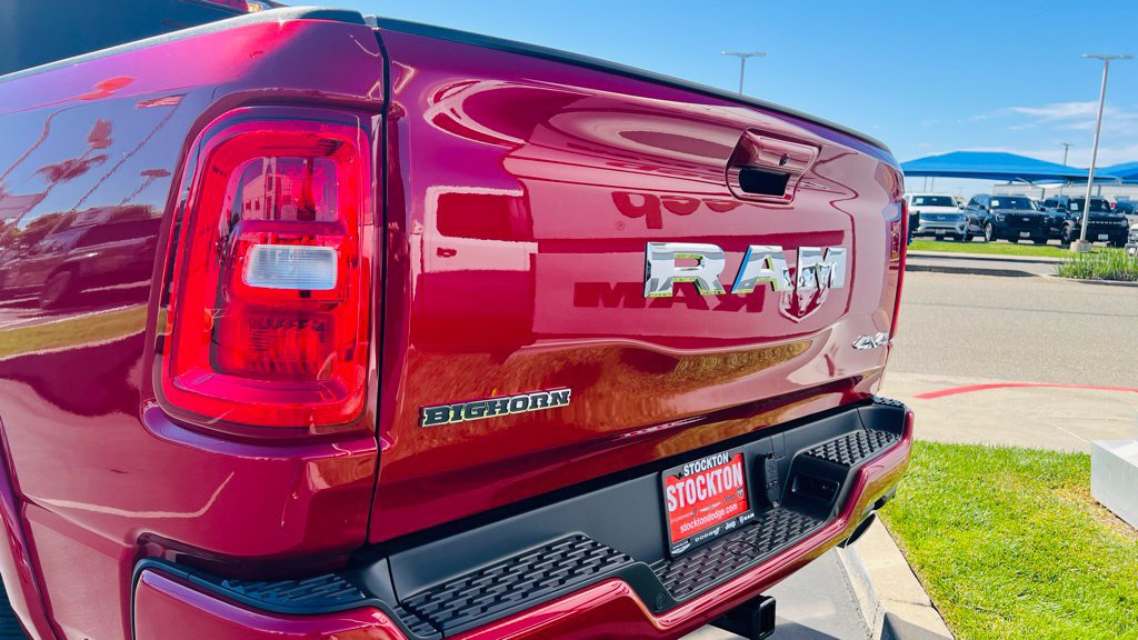 New 2026 RAM 1500 Big Horn AWD/4WD image 17