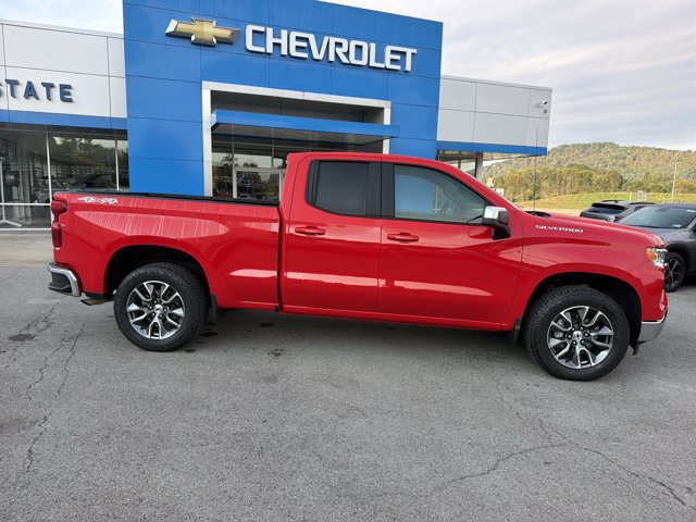 Used 2026 Chevrolet Silverado 1500 LT w/ Protection Package AWD/4WD image 3