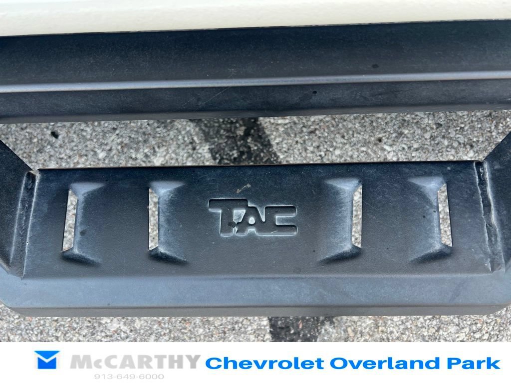 Used 2023 GMC Canyon AT4 w/ Canyon Safety Plus Package AWD/4WD image 7