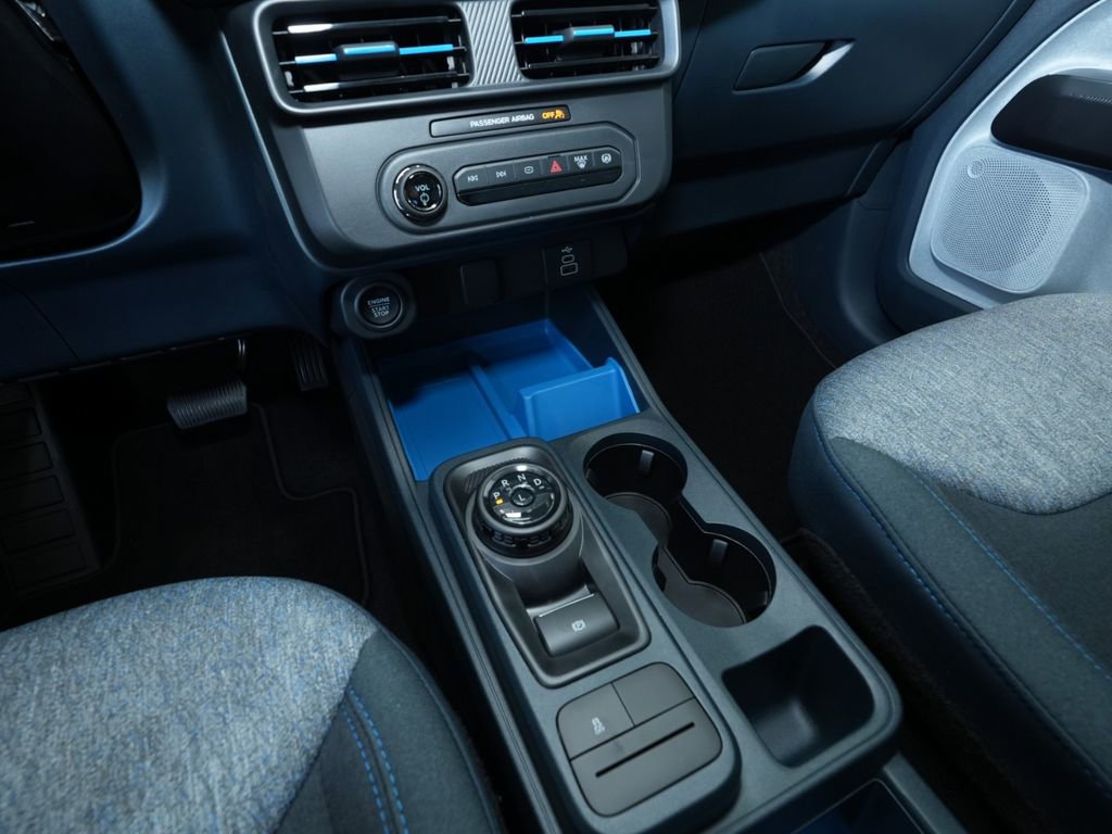 New 2025 Ford Maverick XLT w/ Equipment Group 301A image 13