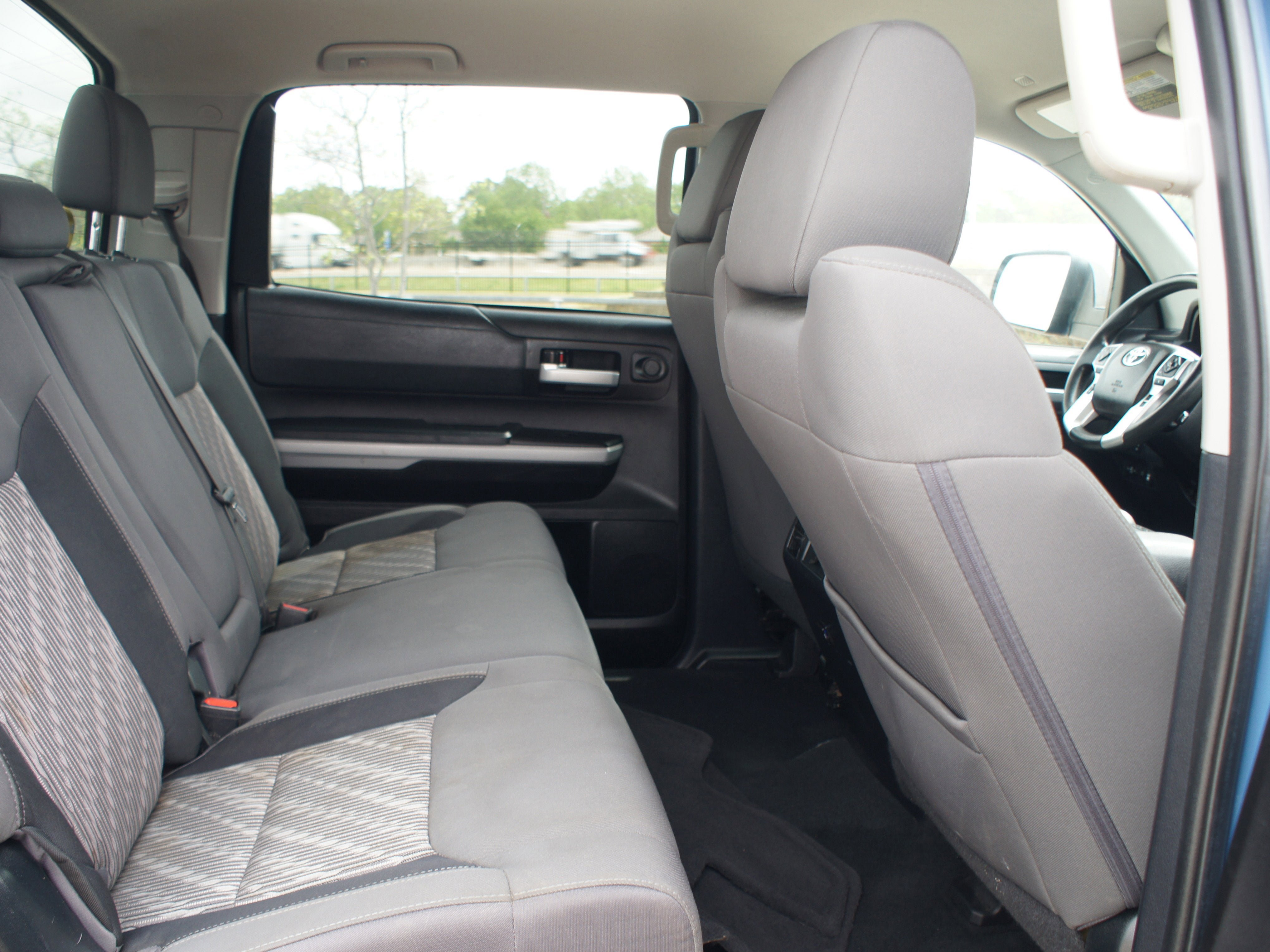 Used 2021 Toyota Tundra SR5 w/ SR5 Upgrade Package AWD/4WD image 21