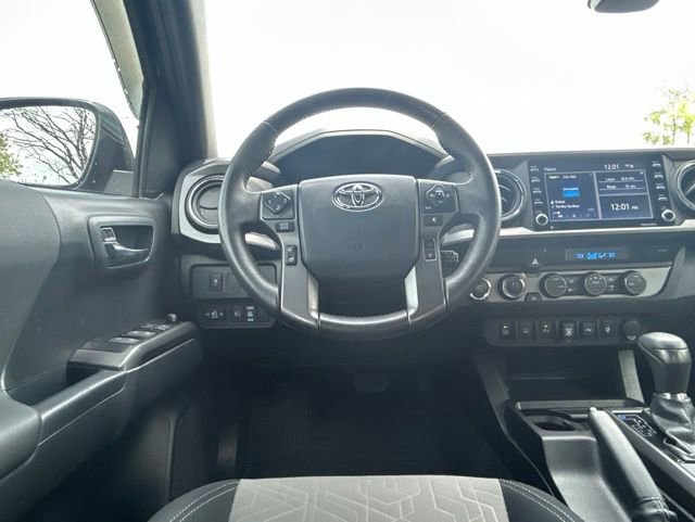 Used 2023 Toyota Tacoma TRD Off-Road w/ Technology Package AWD/4WD image 14