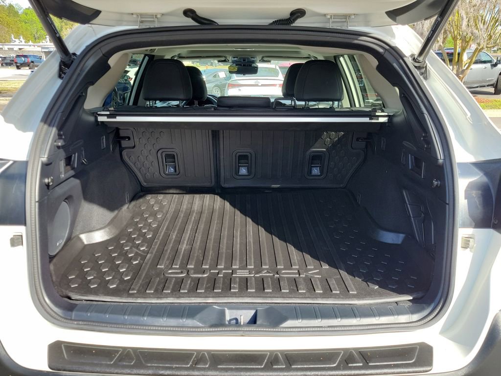 Used 2023 Subaru Outback Touring XT image 9