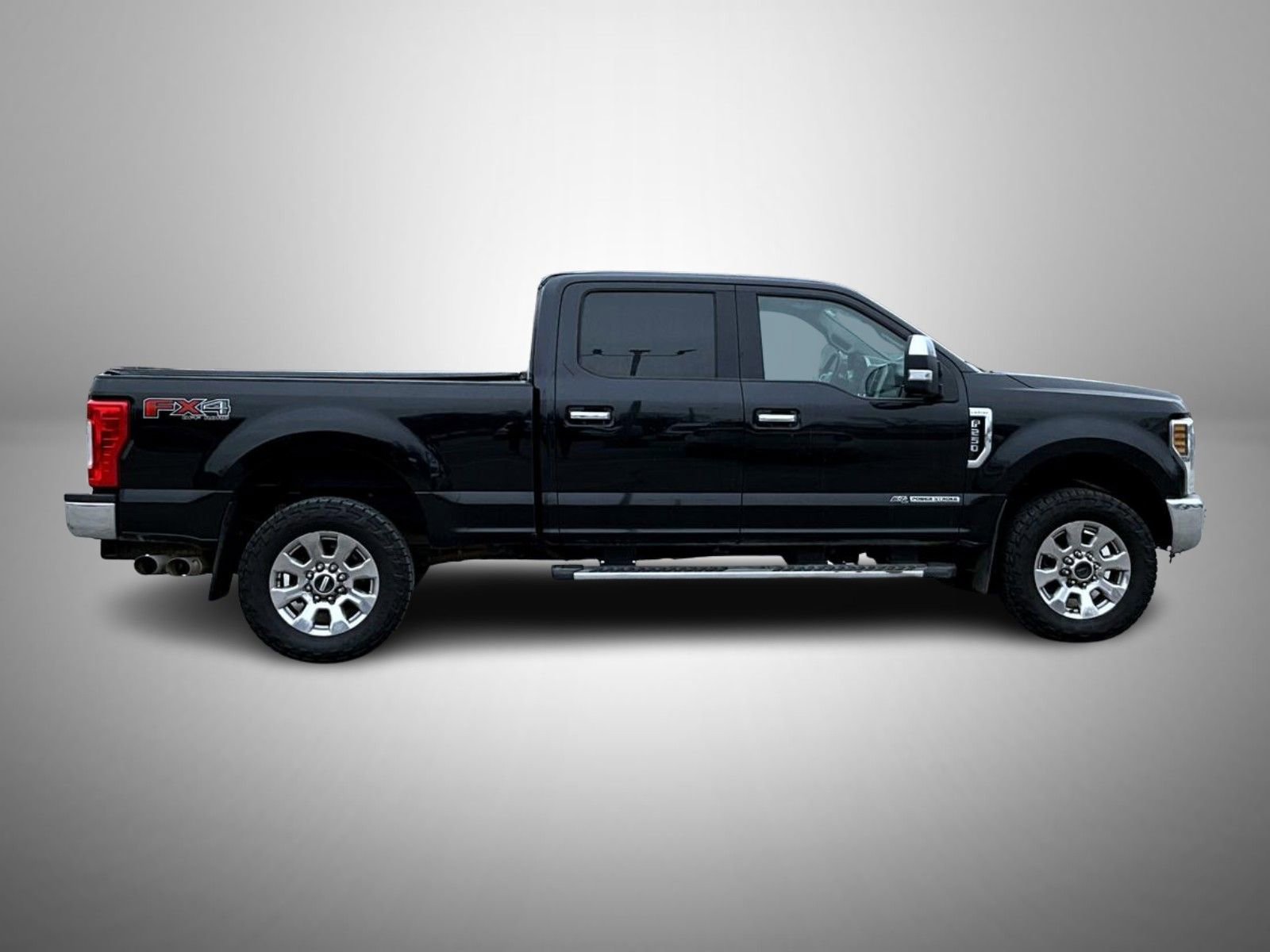 Used 2019 Ford F250 Lariat w/ Chrome Package image 4