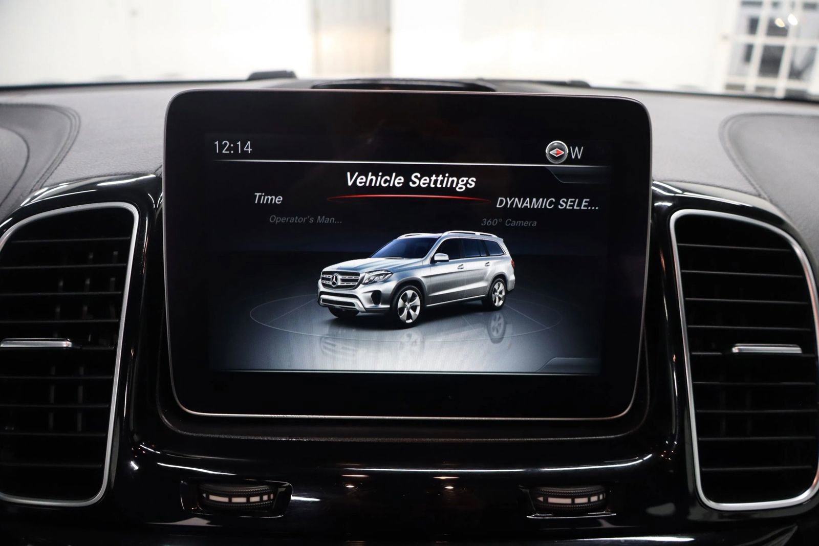 Used 2017 Mercedes-Benz GLS 450 4MATIC w/ Premium Package image 29