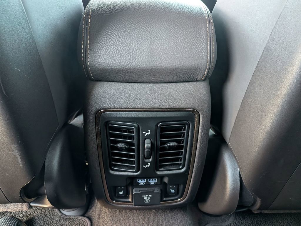 Used 2018 Jeep Grand Cherokee Summit w/ Platinum Series Group image 26