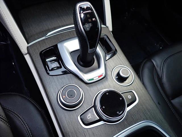 Used 2021 Alfa Romeo Stelvio Ti w/ Nero Edizione image 20