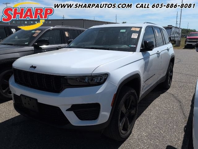 Used 2023 Jeep Grand Cherokee Altitude AWD/4WD image 1