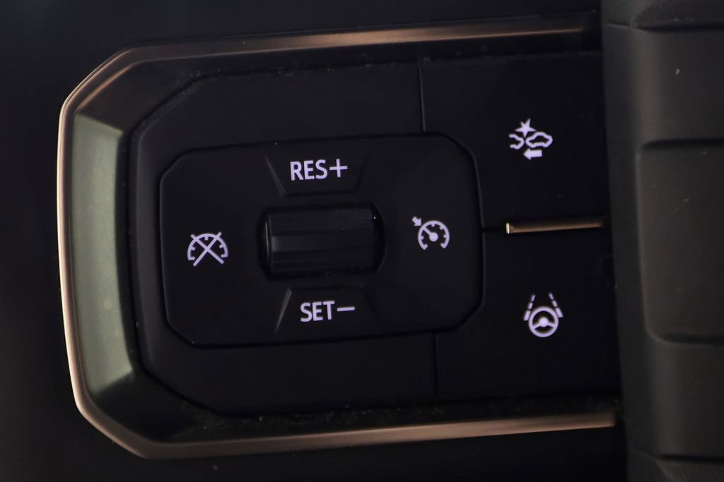 Used 2025 GMC Hummer EV 2X w/ LPO, Dark Essentials Package AWD/4WD image 23