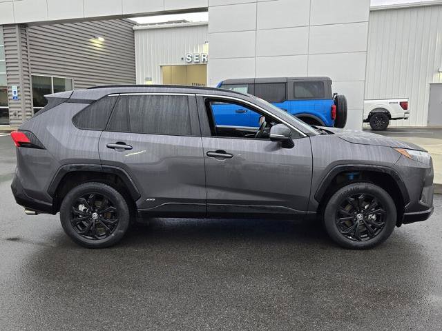 Used 2023 Toyota RAV4 SE w/ Convenience Package AWD/4WD image 4