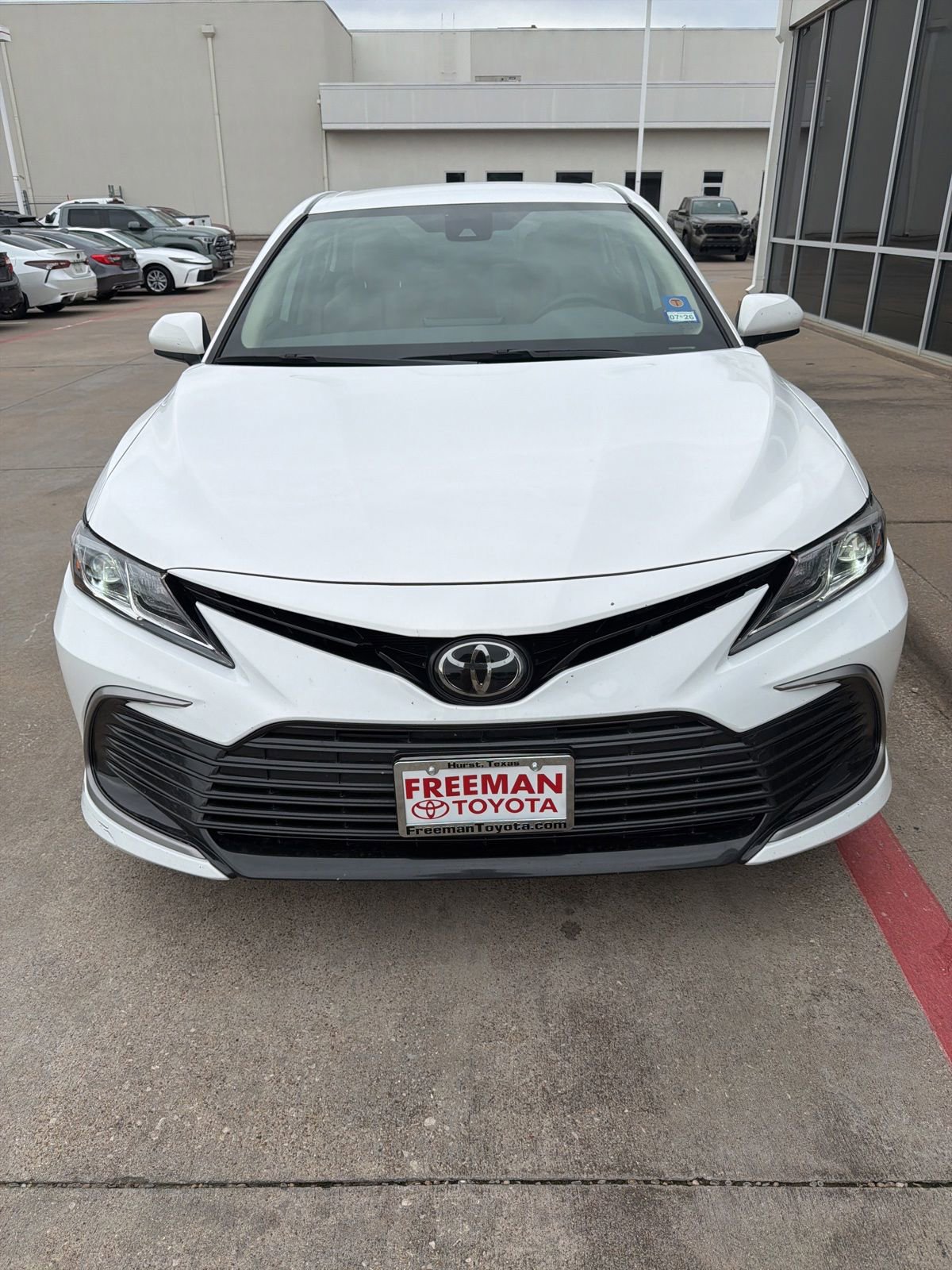 Used 2023 Toyota Camry LE FWD image 3