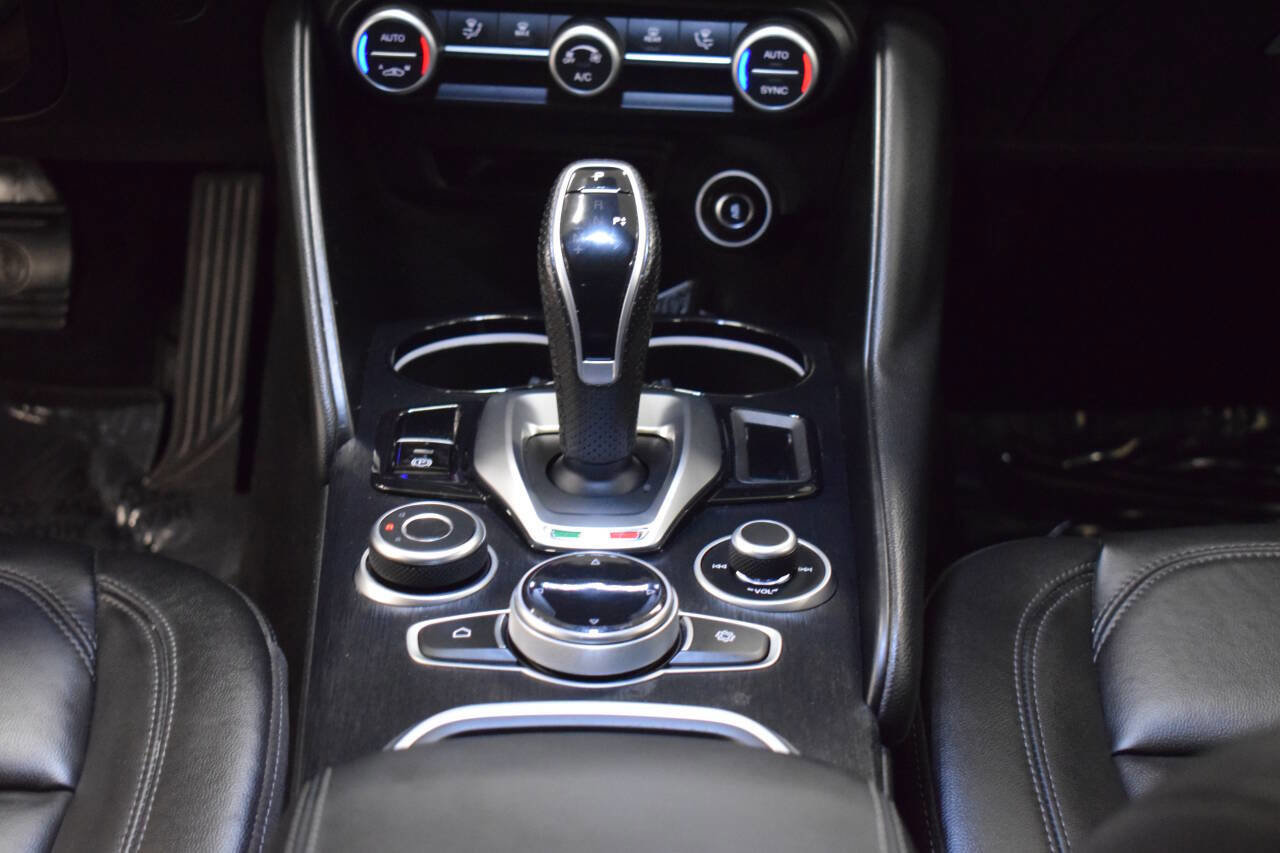 Used 2021 Alfa Romeo Giulia Sprint w/ Nero Edizione image 37