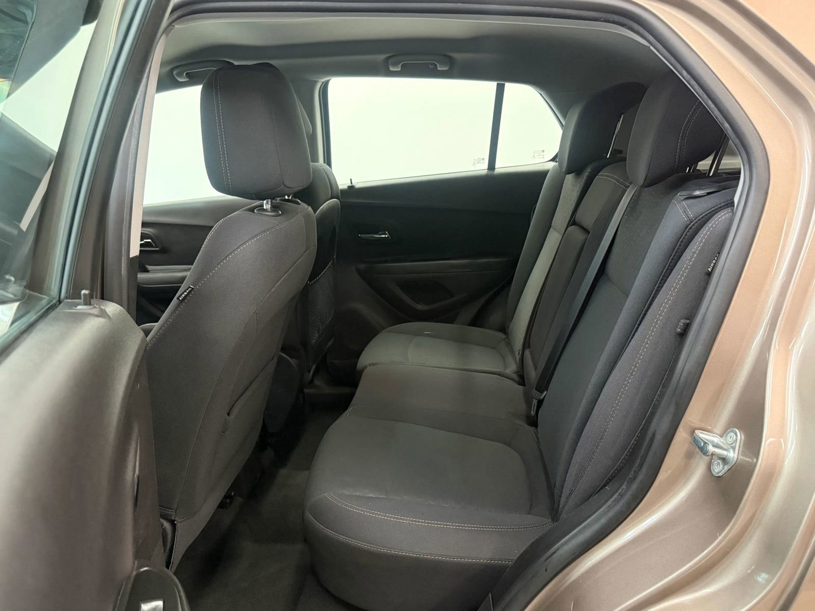 Used 2018 Chevrolet Trax LS image 17