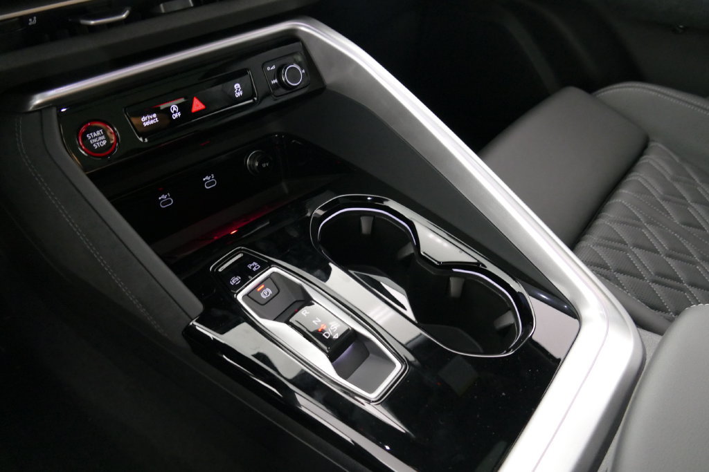 New 2026 Audi SQ5 Premium Plus AWD/4WD image 21
