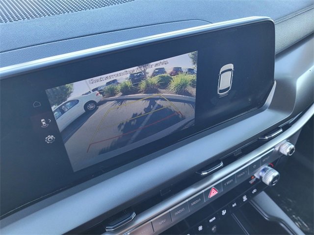 Used 2024 Kia Telluride LX image 12