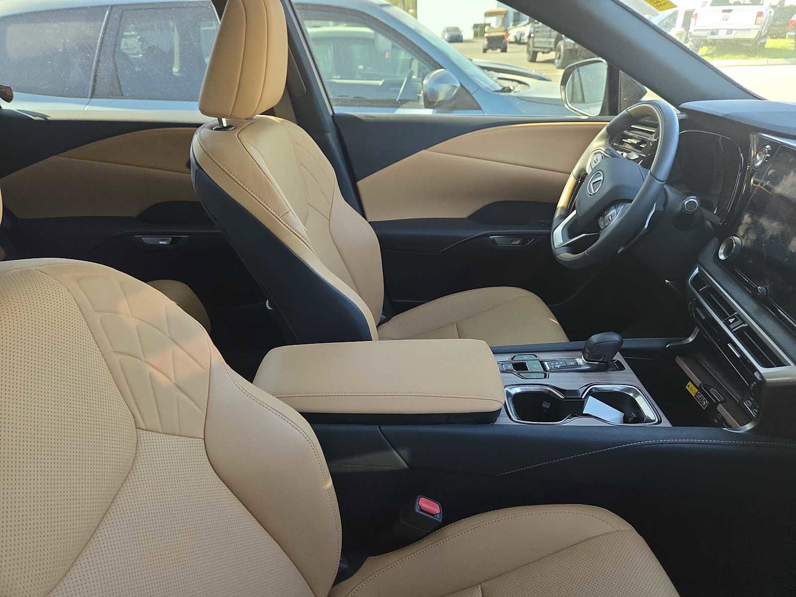 Used 2025 Lexus RX 350 Premium image 11