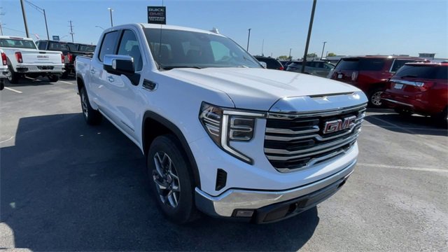 New 2026 GMC Sierra 1500 SLT image 4