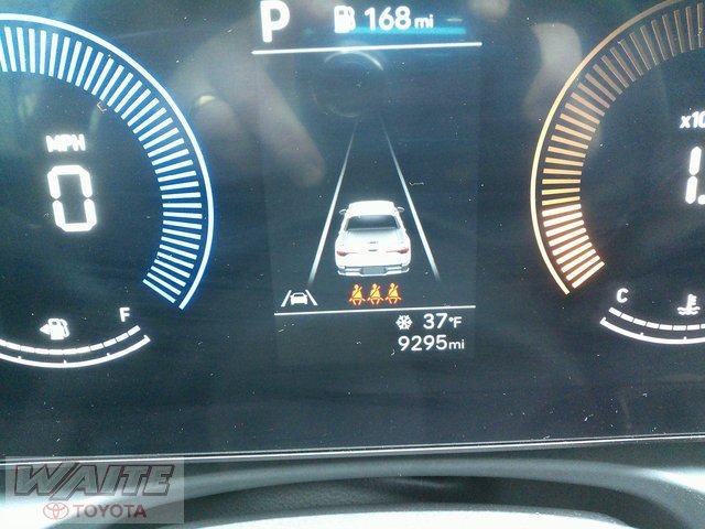 Used 2025 Hyundai Santa Cruz SE image 10