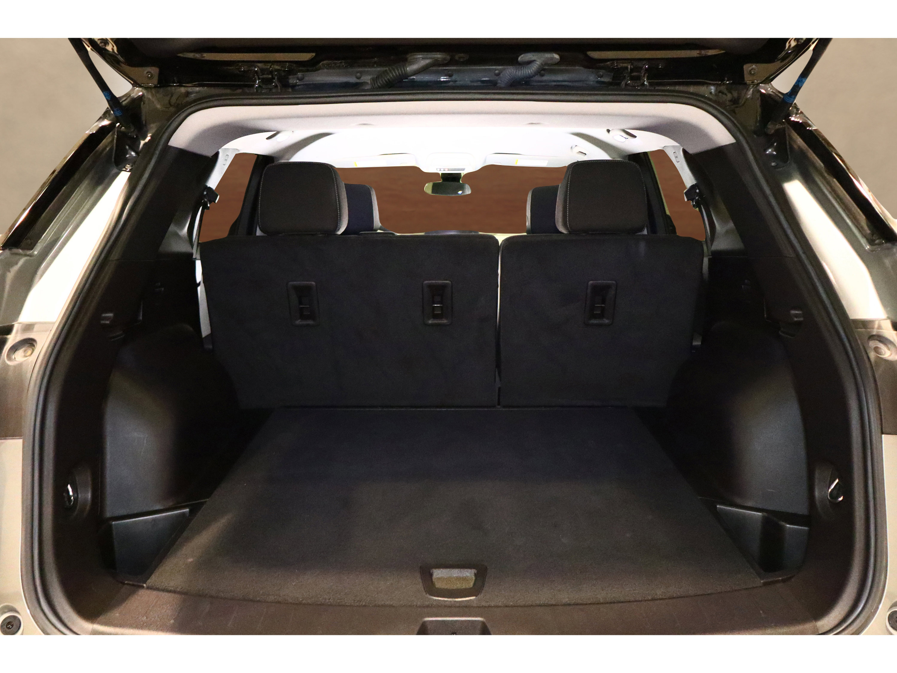 Used 2023 Chevrolet Blazer LT image 17