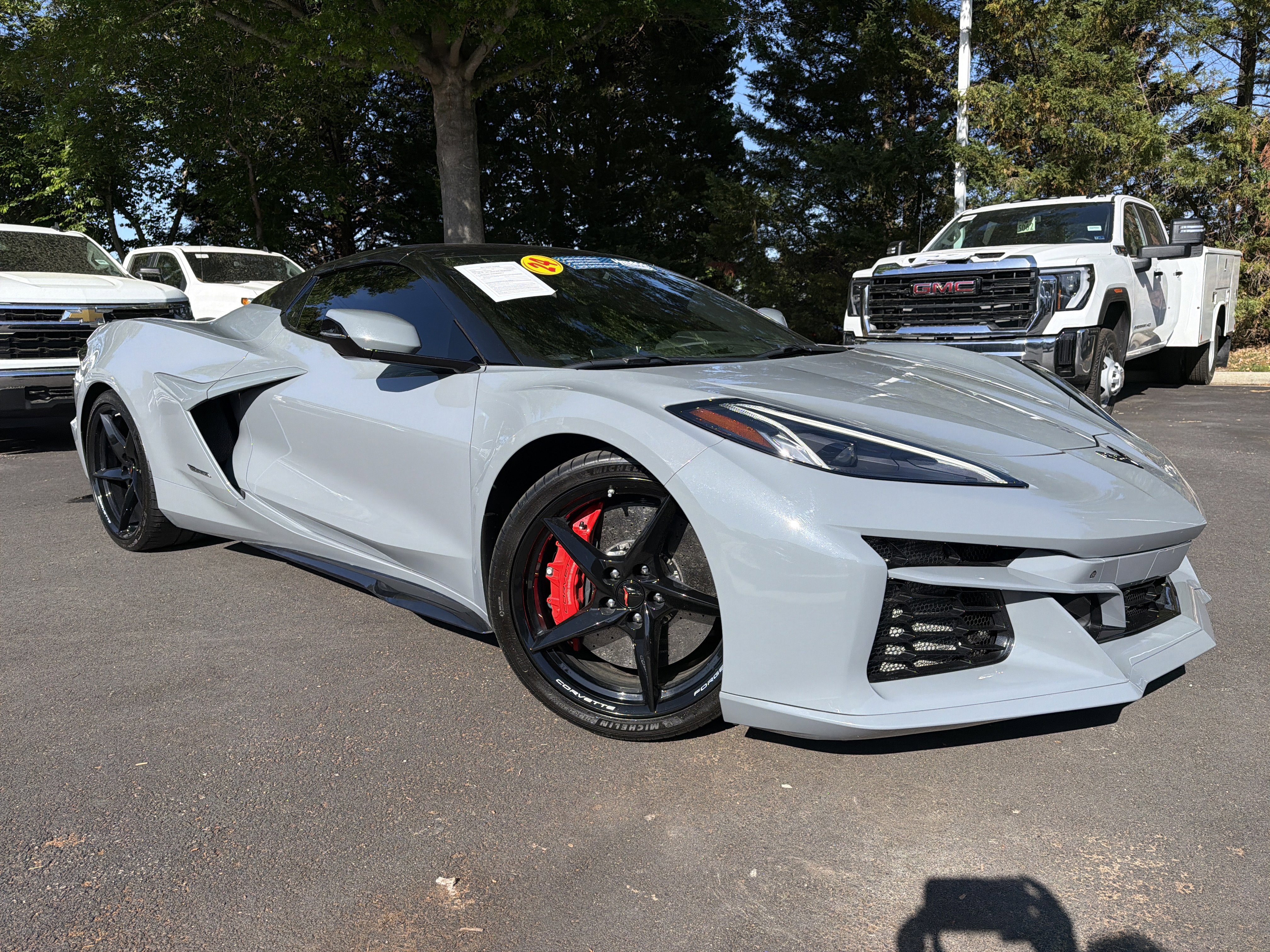 Used 2025 Chevrolet Corvette E-Ray w/ ZER Performance Package AWD/4WD image 2