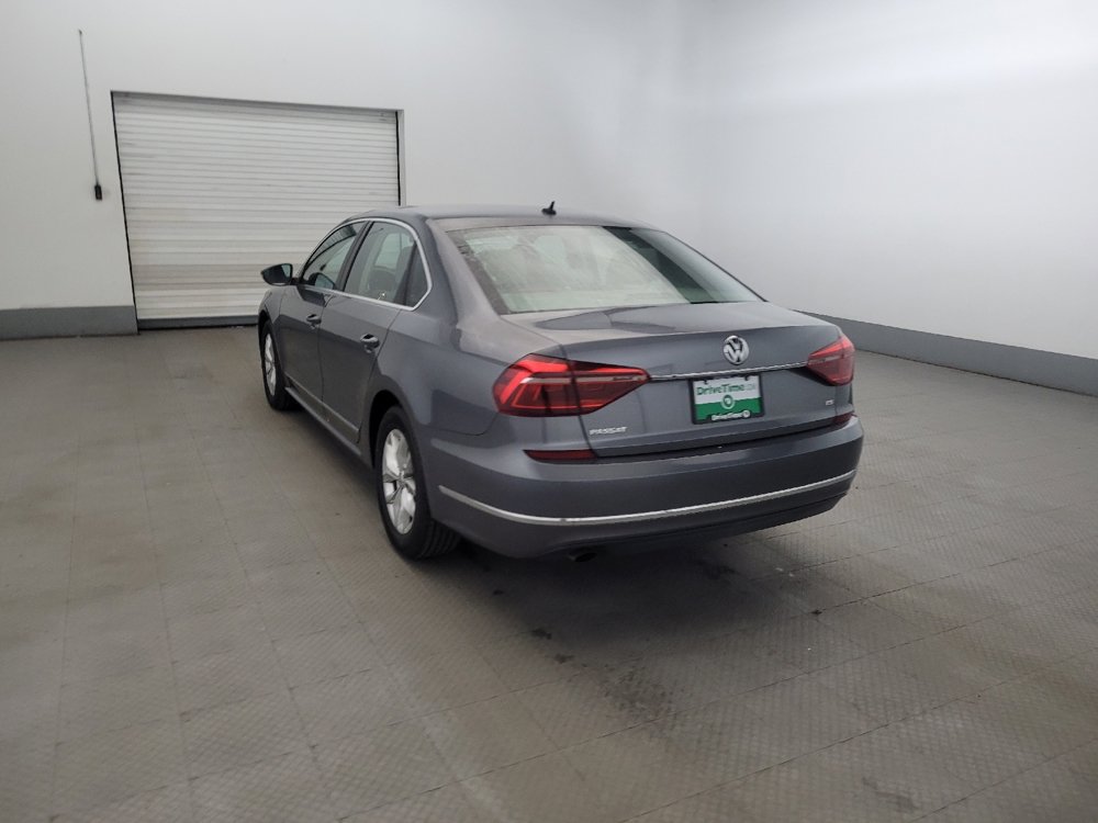 Used 2017 Volkswagen Passat 1.8T S FWD image 5