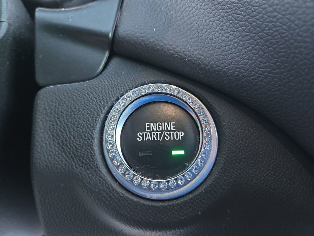 Used 2019 Chevrolet Equinox LT w/ LPO, Floor Liner Package image 19