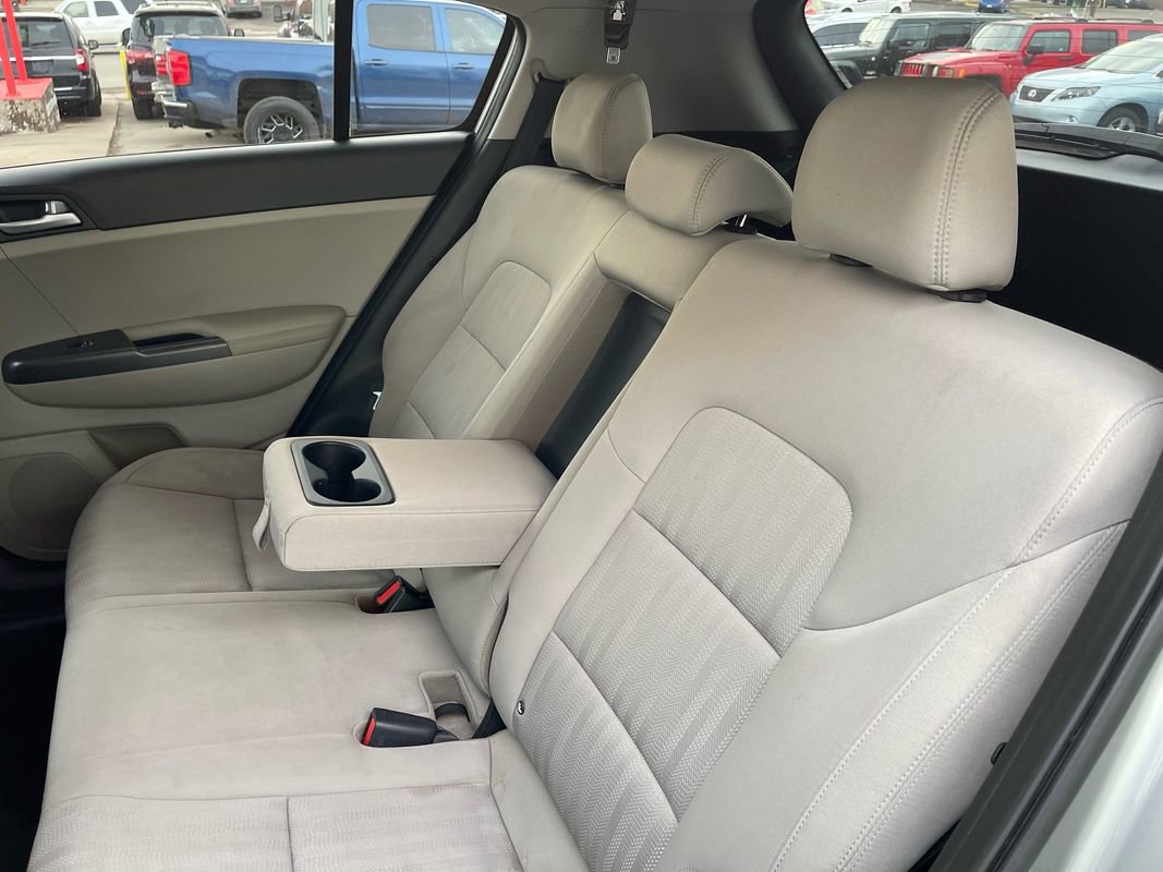 Used 2022 Kia Sportage LX image 31
